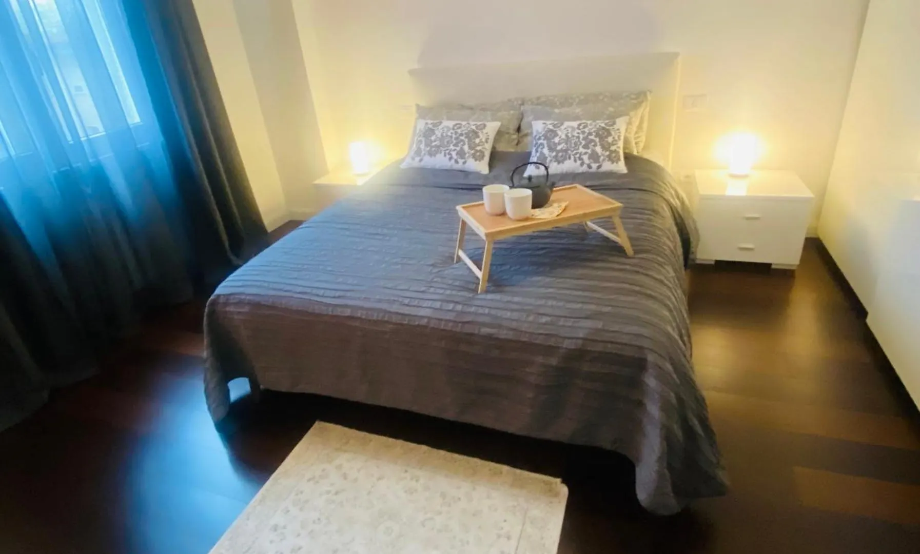 Central Apartment And Parking Verona Italy