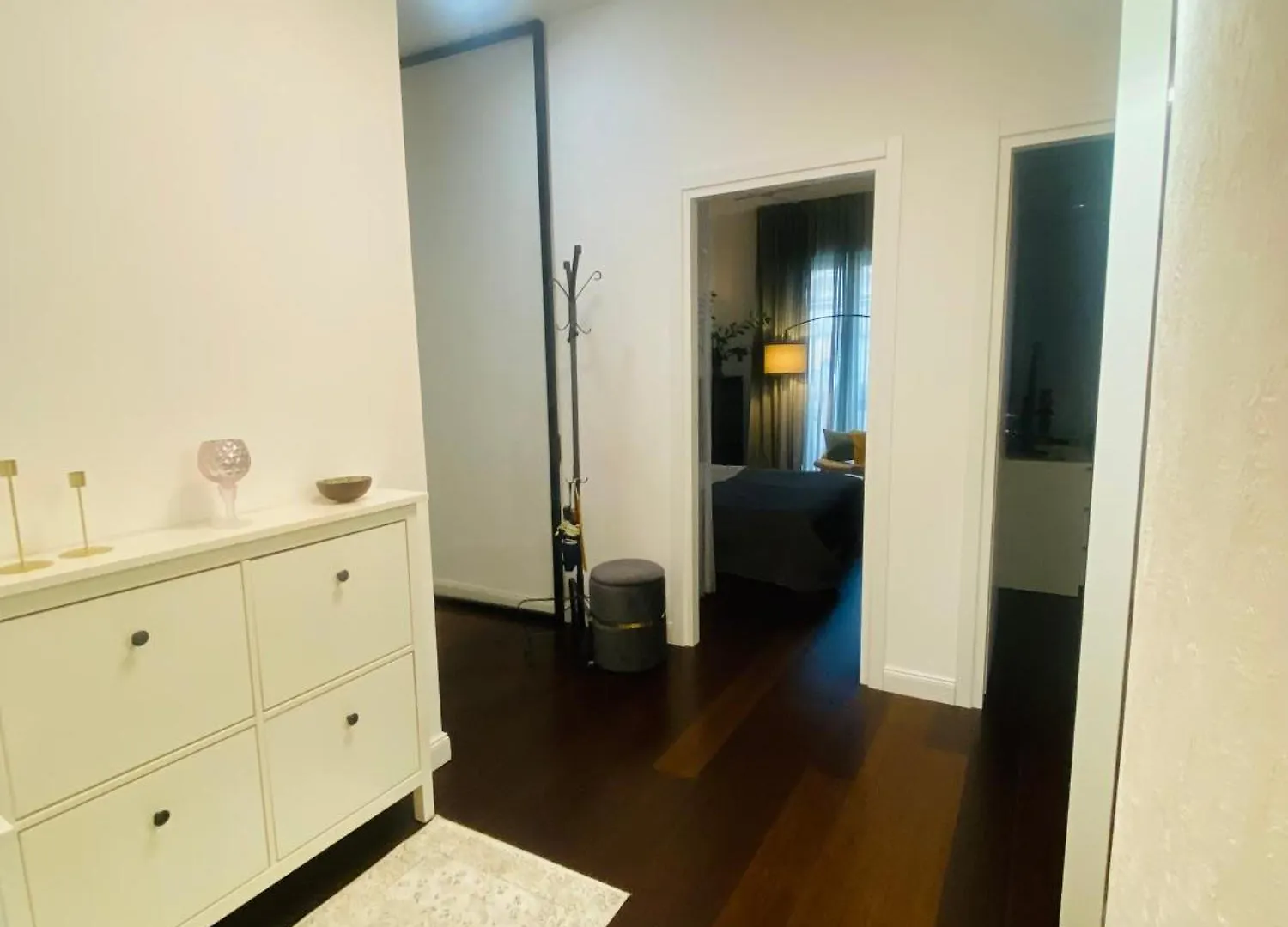 Central Apartment And Parking Verona Italy